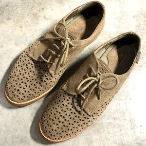 GH Bass Perforated Suede lace up oxfords